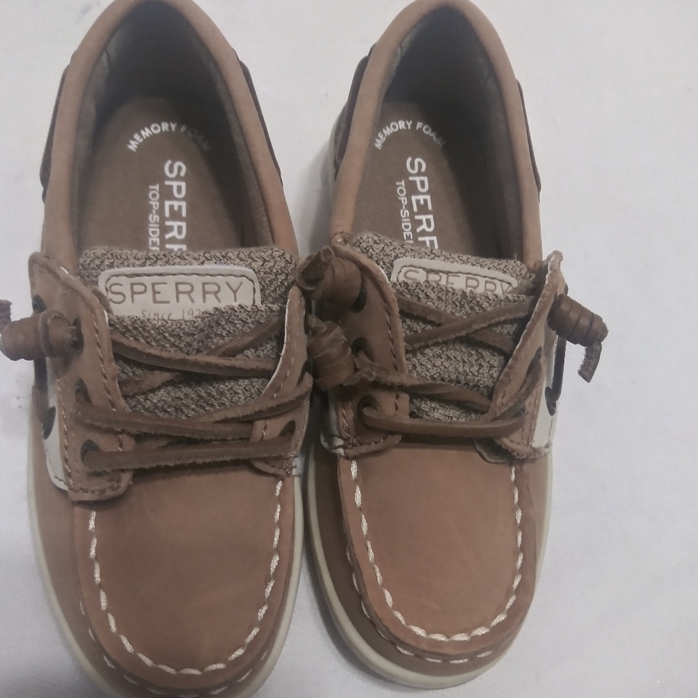Little girl Sperry Boat Shoes size 9.5 M Toddler